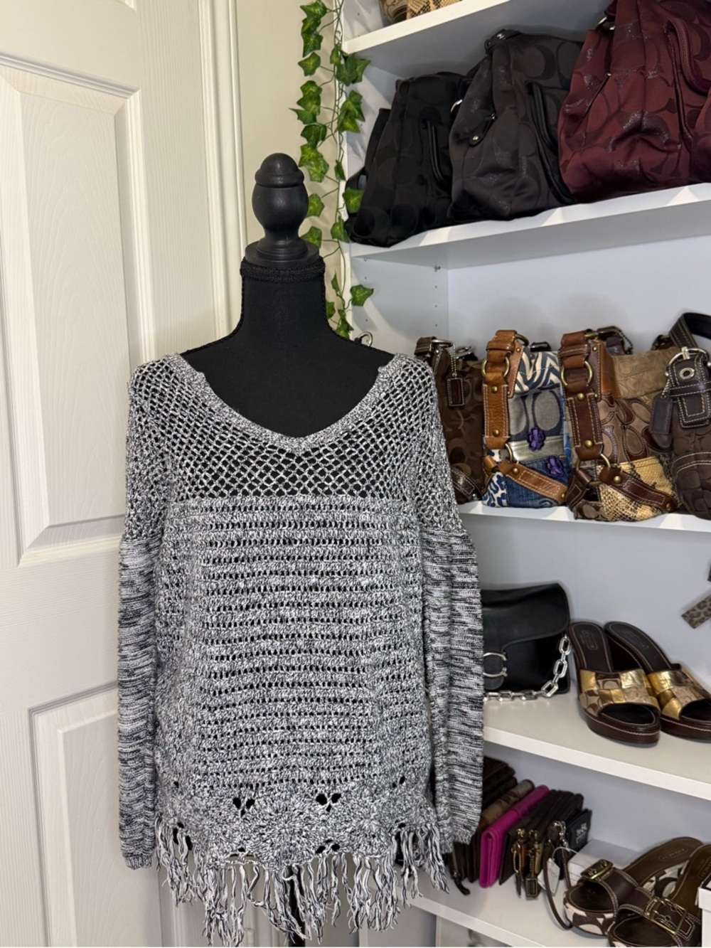 Nine West Gray Crochet V-Neck Fringe Sweater